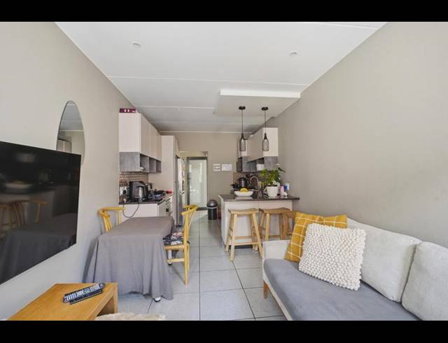 2 BEDROOM TOWNHOUSE FOR SALE IN FERNDALE